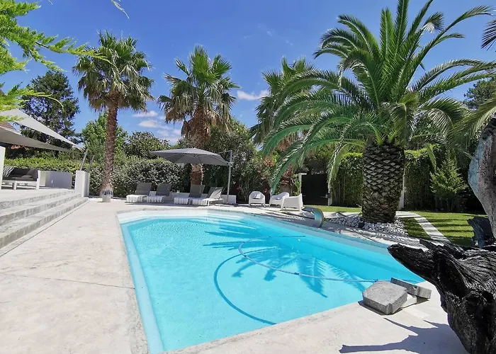 Barbot Proches Plages Villa *